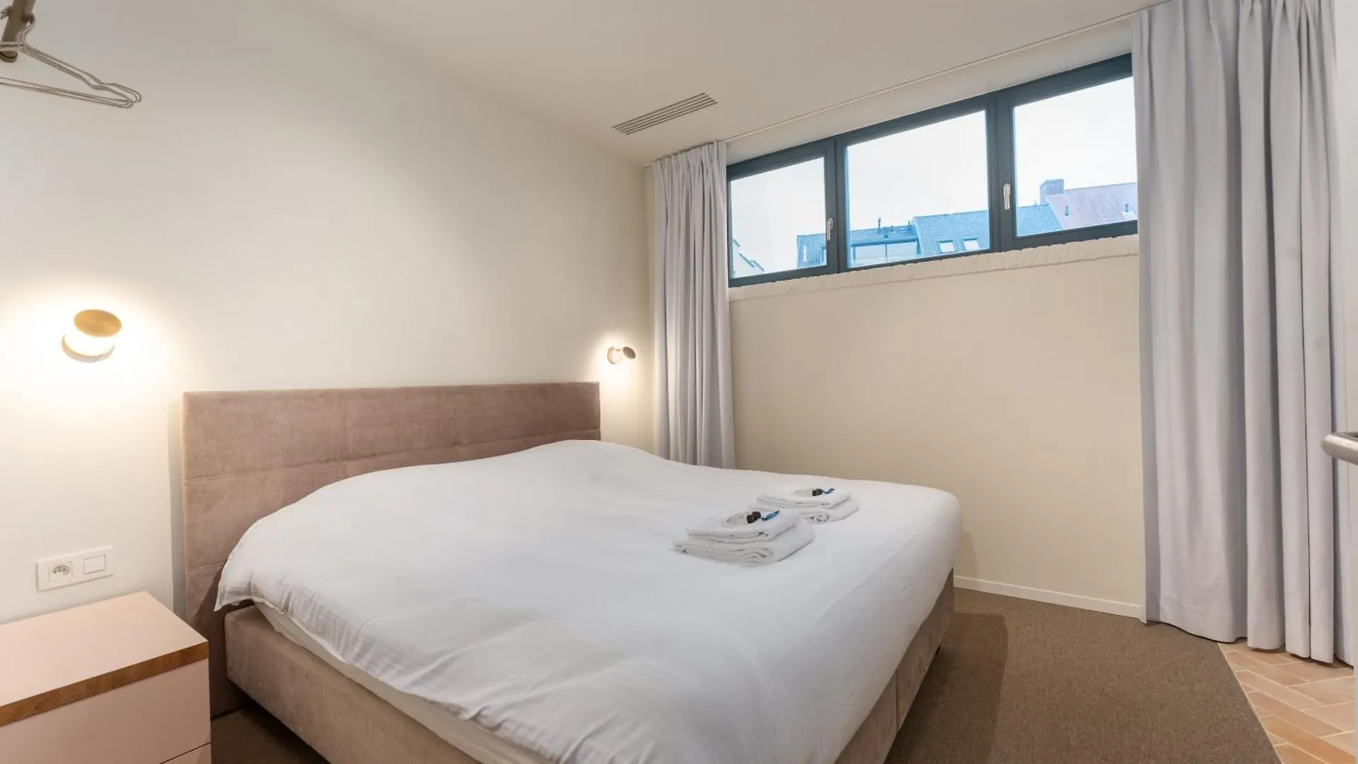 Bridgerton Apartment Bruges